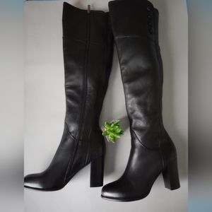 Boots Women Smaito  large top  black leather size 7  made in Spain looks